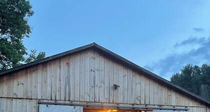 Barn stay with dairy goats! Your clean cozy spot in the barn is waiting for you