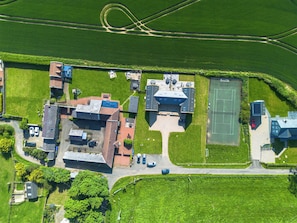 Aerial view - Barn Cottage - North East Escapes (Bamburgh)