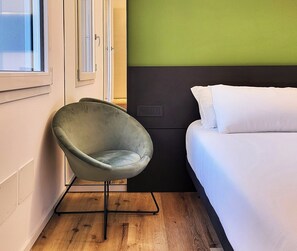1 bedroom, desk, free WiFi, bed sheets - Room 4 Sofia (Orzinuovi)