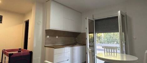 1 間睡房、熨斗/熨衫板、Wi-Fi、床單