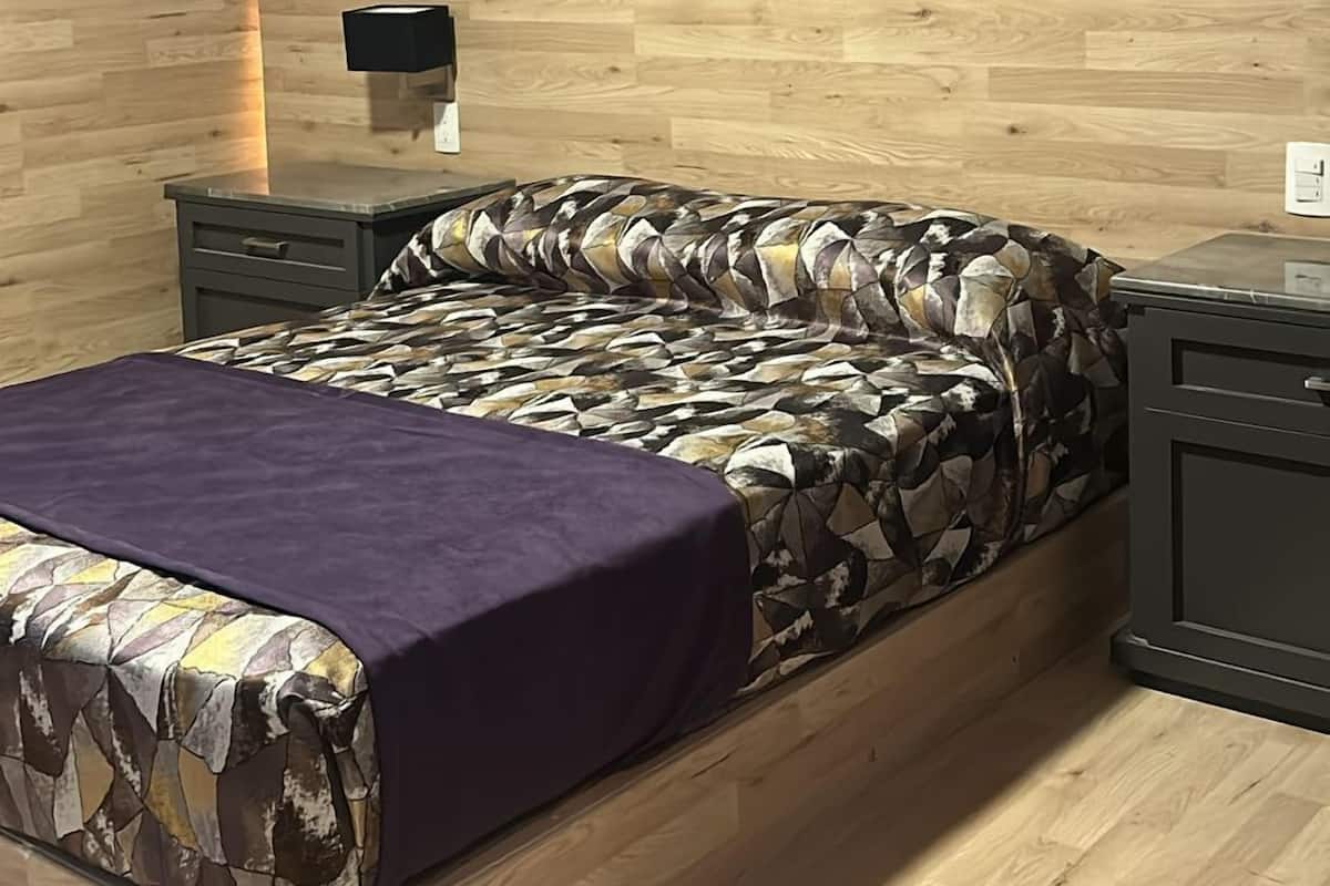 Superior Single Room | Free WiFi