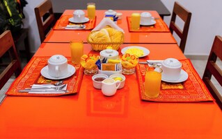 Desayuno continental incluido todos los días 