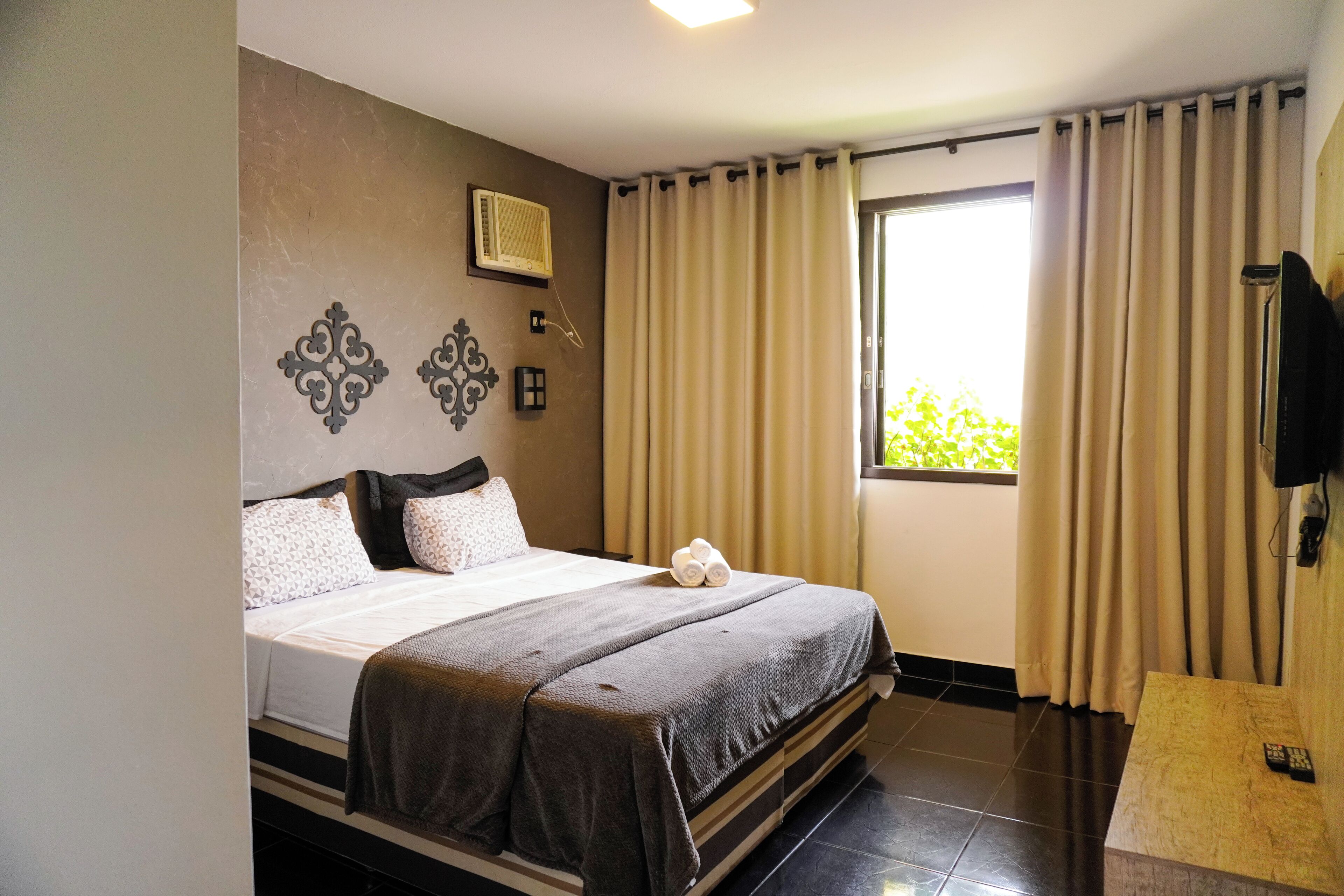Superior Suite, Kitchen | Free WiFi, bed sheets