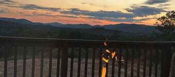 New guest house w/awesome view, across from Ladiga bike trail, close to ATV park