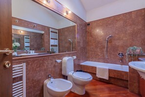 House | Bathroom
