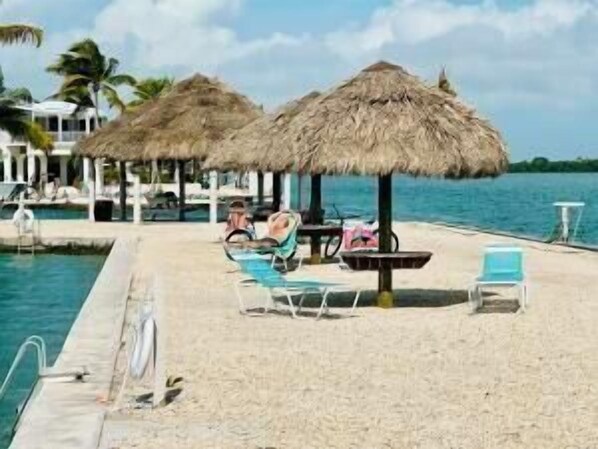 Pool - 85 Canalfront Empty RV Lot with 35' Seawall (Cudjoe Key)