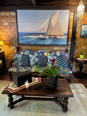 Lobby sitting area - Pousada Praia do Farol (Paranaguá)