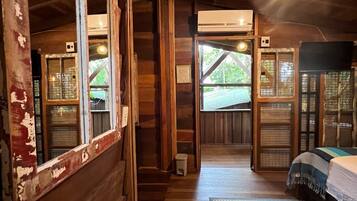 Kahden hengen huone | Allergiatestatut vuodevaatteet, ilmainen Wi-Fi