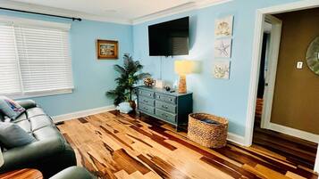 Smart TV, video games, stereo