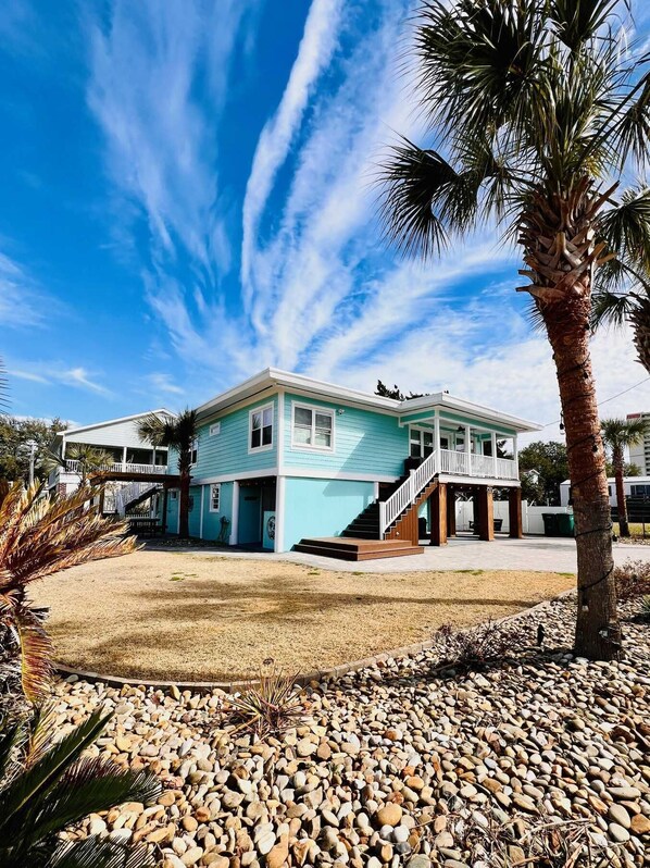 Exterior - Spacious 6-bedroom beach house with outdoor cooking area and steps to beach!  (Murrells Inlet)