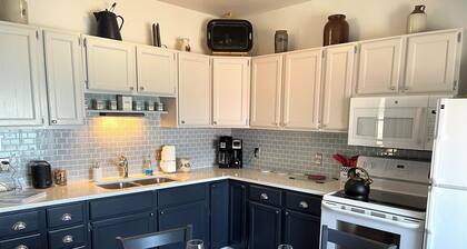 Historic Lighthouse Assistant Keeper's Apartment just off M22 north of Frankfort