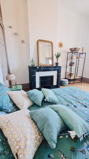 2 bedrooms, iron/ironing board, travel crib, free WiFi