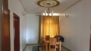 Restaurant - R G APARTMENT (Kigali)