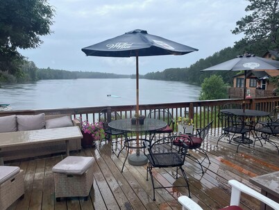 Tranquil resort with free dock space, 4 bedrooms in Wirt