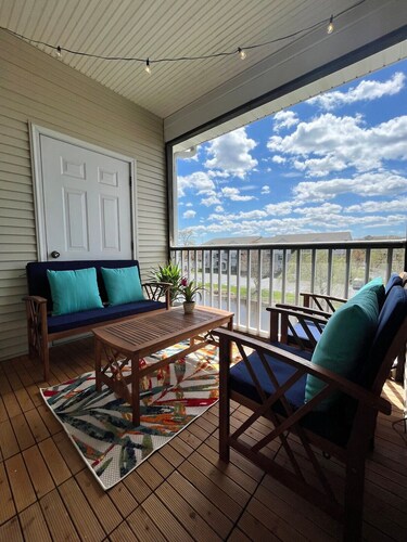 Spacious, modern 2-bed/2-bath condo in marvelous Rehoboth Beach!