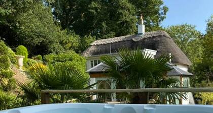 Forest Drove Cottage New Forest Thatched Cottage