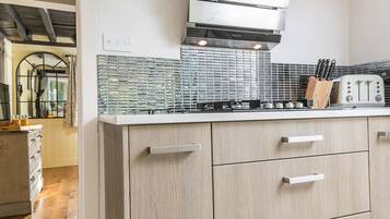 House, Accessible | 6 bedrooms, free cots/infant beds