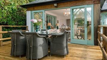 Nhà, phù hợp cho người khuyết tật | 6 phòng ngủ, nôi (giường cho trẻ sơ sinh) miễn phí