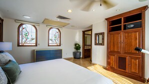 Unclassified image, 5 of 999, button - Villa La Estancia Cabo San Lucas (Cabo San Lucas)