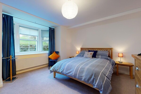 2 bedrooms