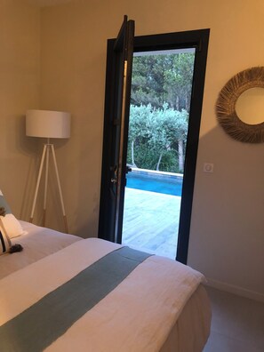 2 chambres, fer et planche à repasser, Wi-Fi gratuit, draps fournis