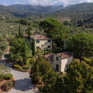 7 bedrooms, free cots/infant beds - Villa San Pietro - Villa San Pietro (Cortona)