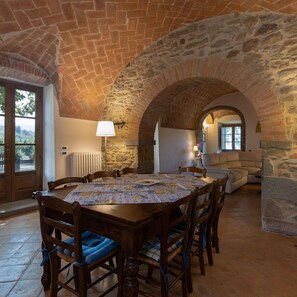 7 bedrooms, free cots/infant beds - Villa San Pietro - Villa San Pietro (Cortona)