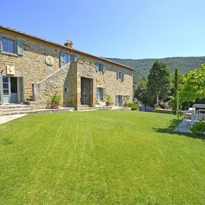 Villa, Smoking | 4 bedrooms, free cribs/infant beds - Tenuta Pomona - Tenuta Pomona (Cortona)