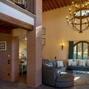 4 habitaciones y cunas gratuitas