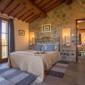 4 habitaciones y cunas gratuitas