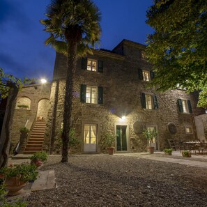 4 chambres, lits bébé (gratuits)