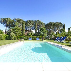 4 chambres, lits bébé (gratuits)