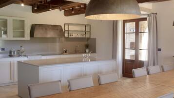 Villa, Raucher | 6 Schlafzimmer, kostenlose Babybetten