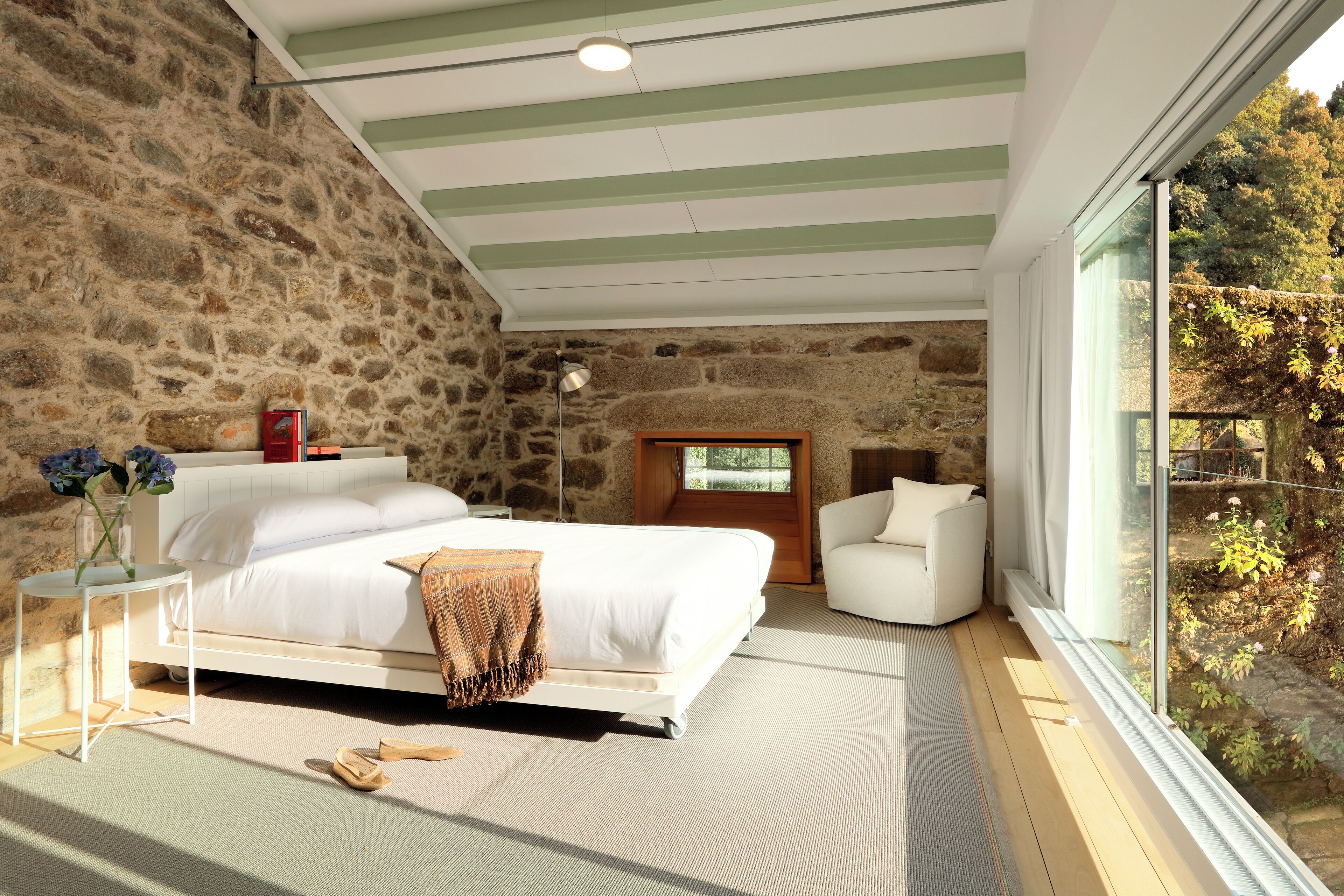 Appartamento Signature | Una scrivania, postazione laptop, tende oscuranti, insonorizzazione