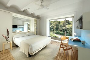 Apartment, Gartenblick | Schreibtisch, laptopgeeigneter Arbeitsplatz, Verdunkelungsvorhänge