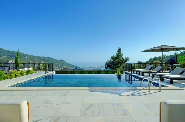 Villa, 3 Bedrooms, Sea View | Terrace/patio
