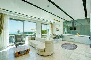 Capsule - Pluto-1 PLANET LUXURY VILLAS (Kas)