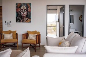 Smart TV - Quick walk to Cerritos Beach, private Hot tub, pool, gym, ocean & mountain VIEWS (Los Cerritos)