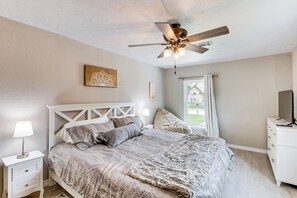 3 chambres, lit parapluie, accès Internet, draps fournis