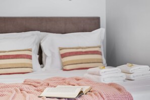 1 chambre, fer et planche à repasser, lit parapluie, Wi-Fi gratuit