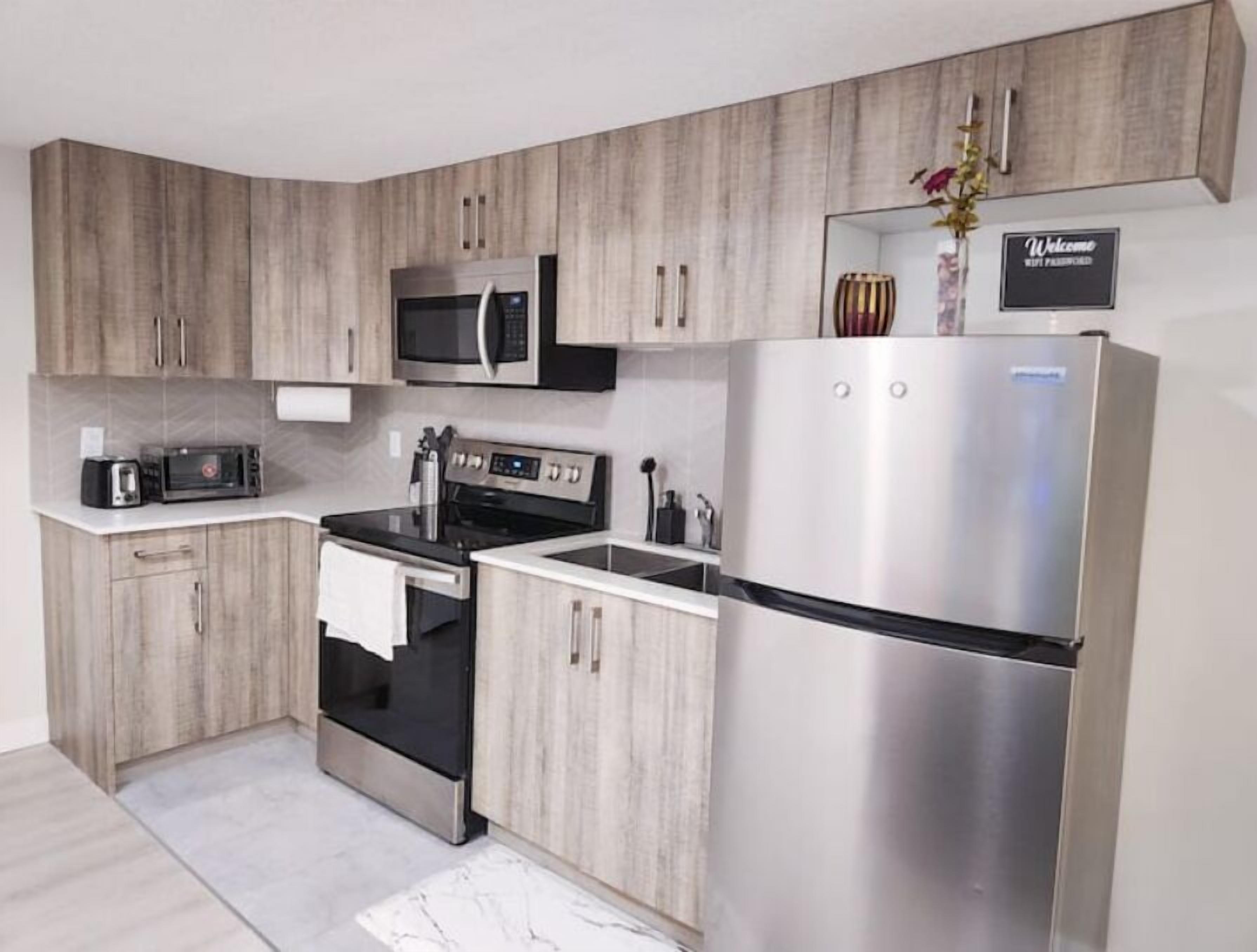 微波炉、厨具/餐具、纸巾