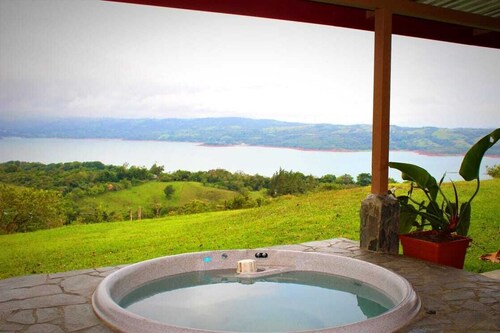 Quaint farmhouse with WiFi in Tierras Morenas, Costa Rica Lake Arenal