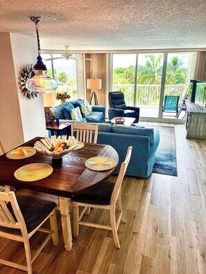 スマートテレビ、DVD プレーヤー、書庫