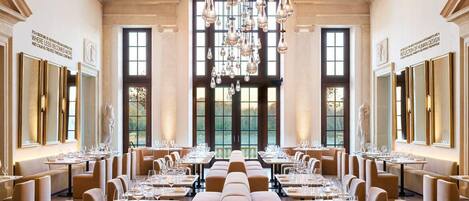 تناول الطعام