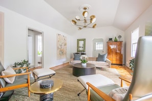Smart TV, fireplace, offices, computer monitors
