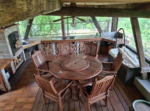 Outdoor dining - Holiday Home Nadira - Two Bedroom Apartment (Erdut)