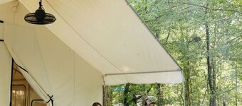 Luxury Spacious Glamping, Lake View, Grill, Pool, Pet Friendly, Swim