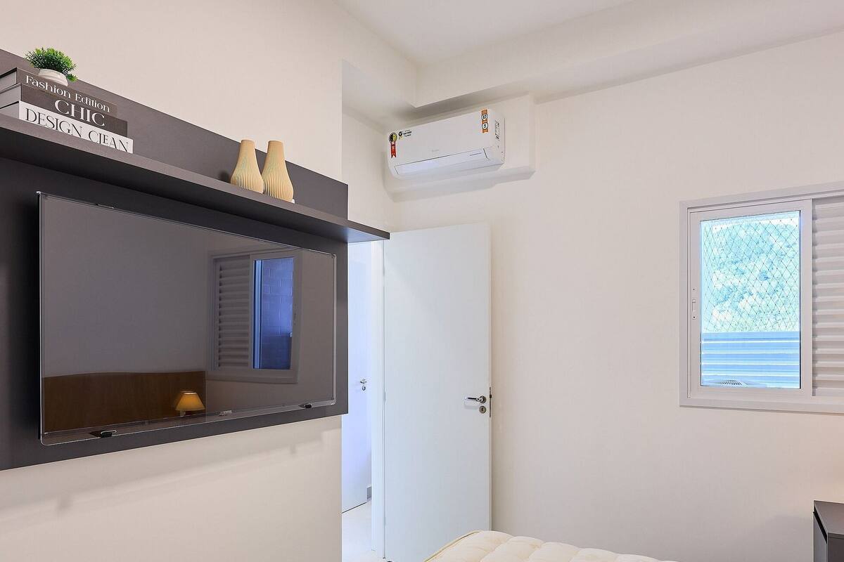 2 bedrooms, laptop workspace, free WiFi, wheelchair access