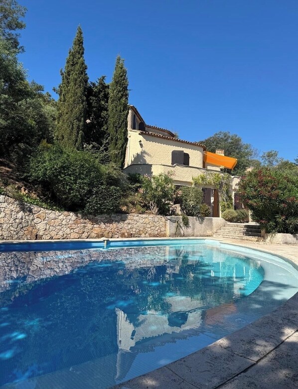 Piscine extérieure