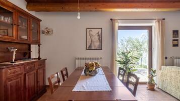 4 bedrooms